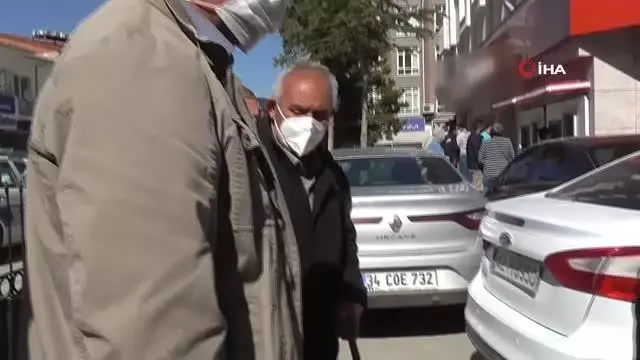 Evine taksi gönderilen emekli gurbetçiyi bankanın güvenlik görevlisi dolandırılmaktan kurtardı Evine taksi gönderilen emekli gurbetçiyi bankanın güvenlik görevlisi dolandırılmaktan kurtardı