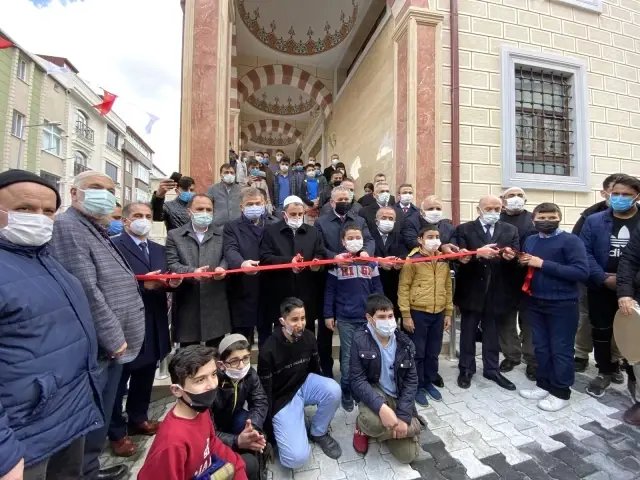 Gaziosmanpaşa yeni camisine kavuştu Gaziosmanpaşa yeni camisine kavuştu