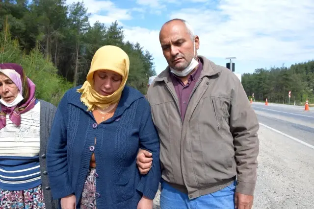 Son dakika haber | Güreşçi oğlunu kazada kaybeden annenin kaza yerinde gözü yaşlı adalet isteği... Askere gönderecektim kara toprak altına gönderdim