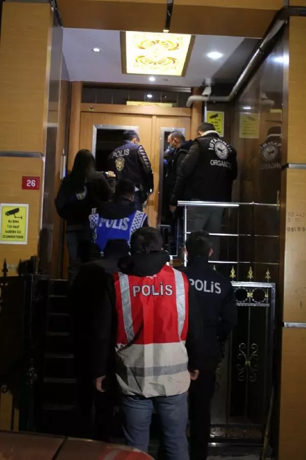 İstanbul merkezli 5 ilde Sedat Peker ve adamlarına yönelik operasyon - 1 İstanbul merkezli 5 ilde Sedat Peker ve adamlarına yönelik operasyon - 1