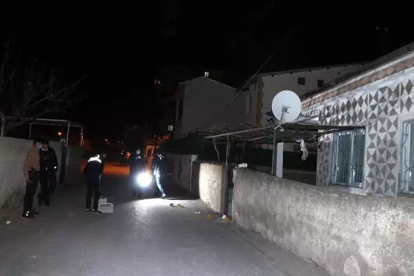 Kayseri'de müstakil eve silahlı saldırı; 1 yaralı Kayseri'de müstakil eve silahlı saldırı; 1 yaralı