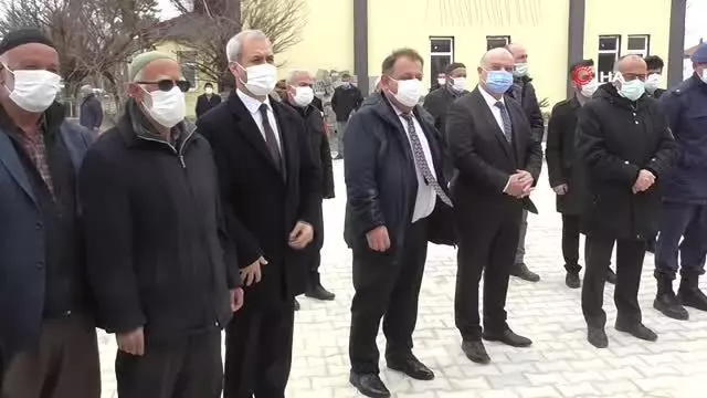 Konya'da Yavuz Sultan Selim Camii ibadete açıldı Konya'da Yavuz Sultan Selim Camii ibadete açıldı