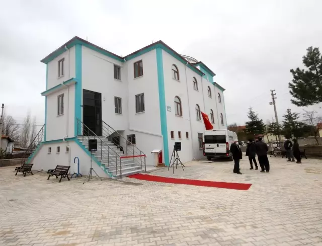 Konya'da Yavuz Sultan Selim Camii ibadete açıldı Konya'da Yavuz Sultan Selim Camii ibadete açıldı