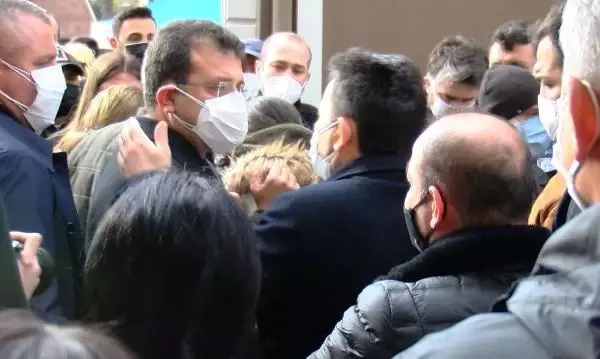 Koronavirüsten hayatını kaybeden CHP İstanbul İl Başkan Yardımcısı Gülhan son yolculuğuna uğurlandı Koronavirüsten hayatını kaybeden CHP İstanbul İl Başkan Yardımcısı Gülhan son yolculuğuna uğurlandı