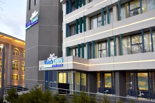 Limak Enerji, ISO 50001'e sahip olan ilk elektrik tedarik şirketi oldu Limak Enerji, ISO 50001'e sahip olan ilk elektrik tedarik şirketi oldu