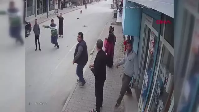 Polis, 2 kardeşi aracıyla sürükleyen şüpheliyi cep telefonu satış ilanıyla yakalamış Polis, 2 kardeşi aracıyla sürükleyen şüpheliyi cep telefonu satış ilanıyla yakalamış