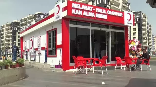(TEKRAR) DİYARBAKIR - Türk Kızılay, vatandaşları ramazanda kan bağışına davet ediyor (TEKRAR) DİYARBAKIR - Türk Kızılay, vatandaşları ramazanda kan bağışına davet ediyor