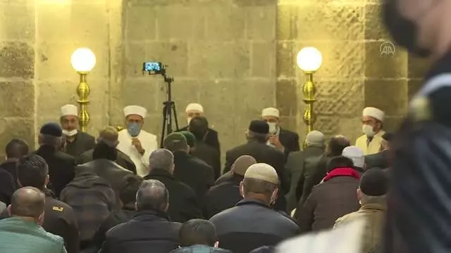 Türk Polis Teşkilatının 176. kuruluş yıl dönümü etkinliklerle kutlanıyor Türk Polis Teşkilatının 176. kuruluş yıl dönümü etkinliklerle kutlanıyor