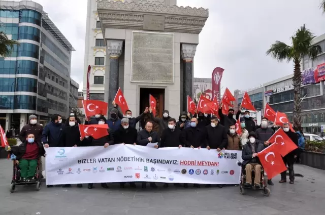 Ümraniye'de STK'lardan emekli amirallerin bildirisine tepki