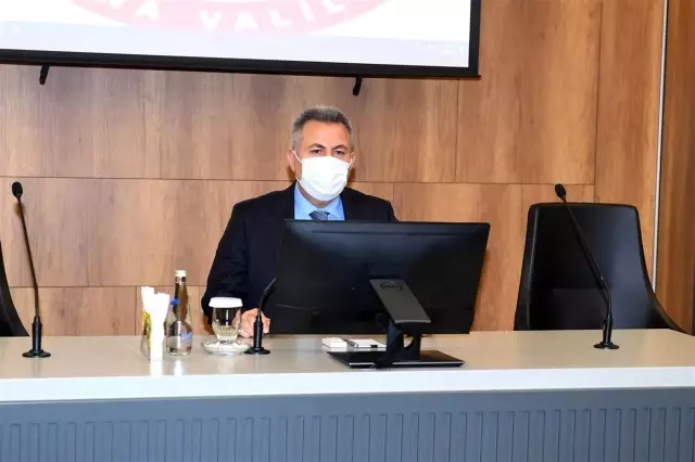 Vali Elban: 'Adana'mızı tıbbi ve aromatik bitki üretim merkezi haline getirmeyi amaçlıyoruz' Vali Elban: 'Adana'mızı tıbbi ve aromatik bitki üretim merkezi haline getirmeyi amaçlıyoruz'