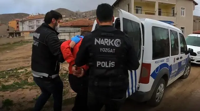 Son dakika haber: Yozgat'ta eş zamanlı uyuşturucu operasyonu: 23 gözaltı Son dakika haber: Yozgat'ta eş zamanlı uyuşturucu operasyonu: 23 gözaltı