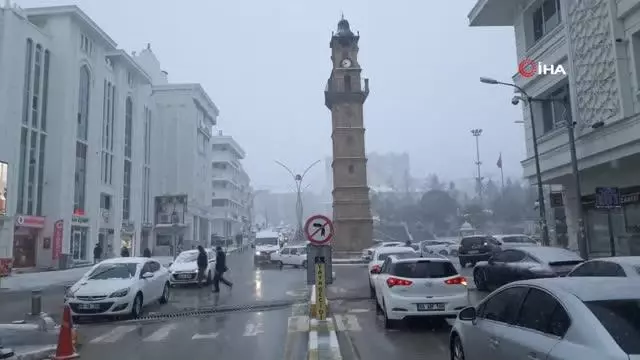 Yozgat'ta Nisan karı etkili oluyor
