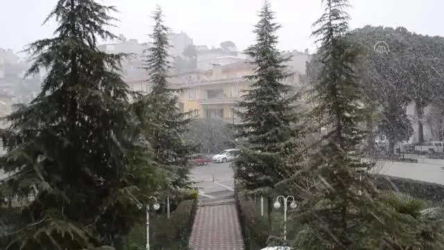 Yüksek kesimlere kar yağdı Yüksek kesimlere kar yağdı