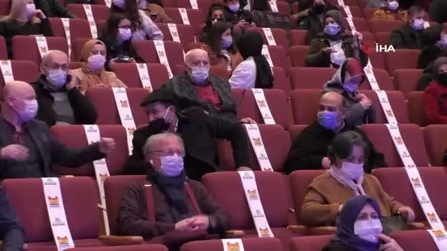 Zeytinburnu Belediye Başkanı Ömer Arısoy, 2 yıllık görev süresinde yapılan çalışmaları anlattı Zeytinburnu Belediye Başkanı Ömer Arısoy, 2 yıllık görev süresinde yapılan çalışmaları anlattı