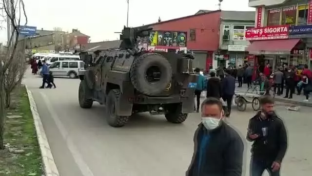 Son dakika haberi! AĞRI'DA SİLAHLI KAVGA 5 YARALI Son dakika haberi! AĞRI'DA SİLAHLI KAVGA 5 YARALI