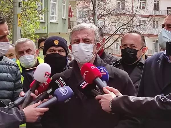 Ankara'da inşaat kazısında temeli kayan apartmanda yıkım başladı (3) Ankara'da inşaat kazısında temeli kayan apartmanda yıkım başladı (3)