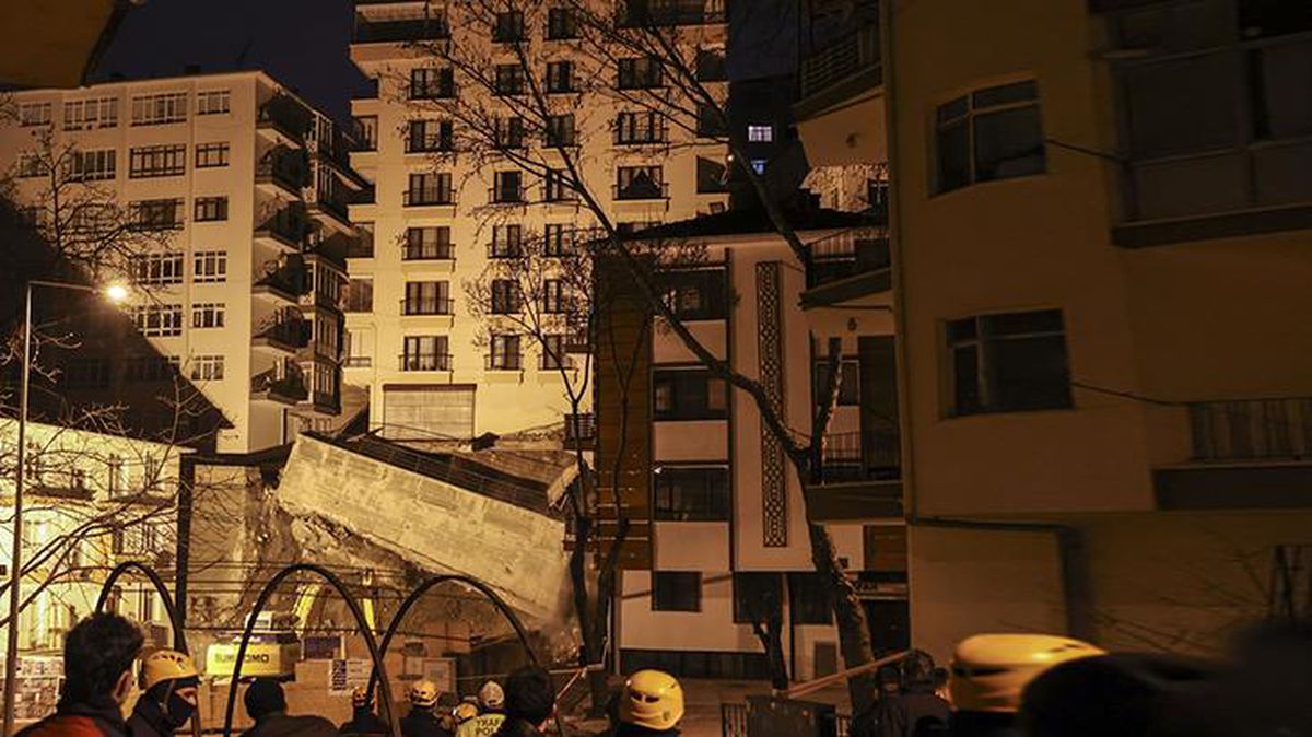 Ankara'da panik! İnşaat nedeniyle temeli kayan apartmanla birlikte 21 bina tahliye edildi