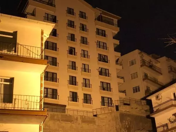 Ankara'da temeli kayan apartman nedeniyle 15 bina tahliye edildi Ankara'da temeli kayan apartman nedeniyle 15 bina tahliye edildi