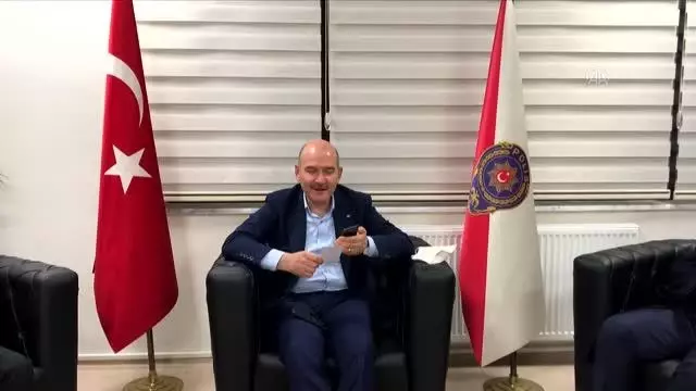 Son dakika haberleri... Bakan Soylu 10 Nisan Polis Günü'nde Şehit Behram Aktaşlı Polis Merkezi Amirliğini ziyaret etti Son dakika haberleri... Bakan Soylu 10 Nisan Polis Günü'nde Şehit Behram Aktaşlı Polis Merkezi Amirliğini ziyaret etti