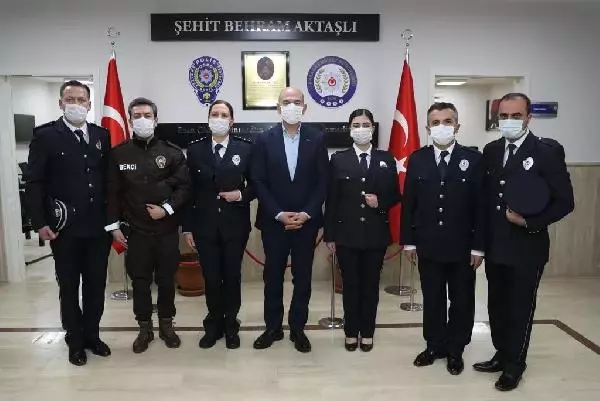 Son dakika haberleri... Bakan Soylu 10 Nisan Polis Günü'nde Şehit Behram Aktaşlı Polis Merkezi Amirliğini ziyaret etti Son dakika haberleri... Bakan Soylu 10 Nisan Polis Günü'nde Şehit Behram Aktaşlı Polis Merkezi Amirliğini ziyaret etti