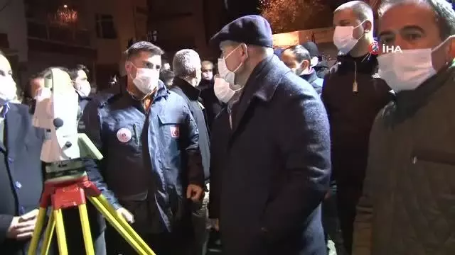 Bakan Soylu ve Vali Şahin Ankara'da Açelya apartmanı yıkım çalışmalarını inceledi Bakan Soylu ve Vali Şahin Ankara'da Açelya apartmanı yıkım çalışmalarını inceledi