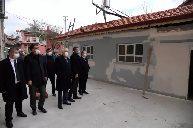 Başkan Başdeğirmen: 'Camilerimize, tarihi yapılarımıza sahip çıkmamız lazım' Başkan Başdeğirmen: 'Camilerimize, tarihi yapılarımıza sahip çıkmamız lazım'