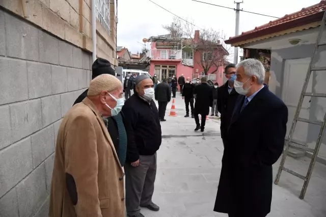 Başkan Başdeğirmen: 'Camilerimize, tarihi yapılarımıza sahip çıkmamız lazım' Başkan Başdeğirmen: 'Camilerimize, tarihi yapılarımıza sahip çıkmamız lazım'