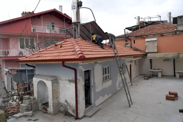 Başkan Başdeğirmen: 'Camilerimize, tarihi yapılarımıza sahip çıkmamız lazım' Başkan Başdeğirmen: 'Camilerimize, tarihi yapılarımıza sahip çıkmamız lazım'