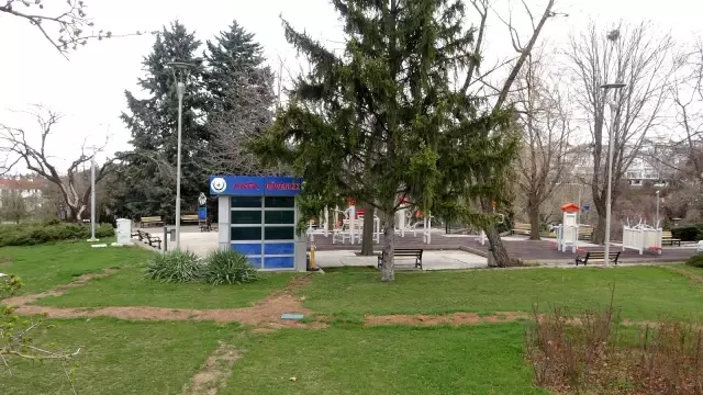 Başkentte pandemi kısıtlamalarıyla beraber sokaklar yine boş kaldı Başkentte pandemi kısıtlamalarıyla beraber sokaklar yine boş kaldı