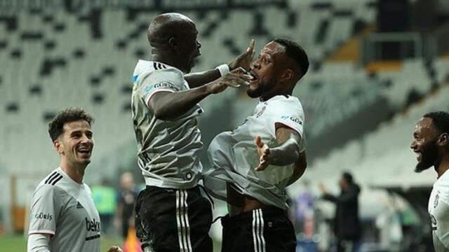 Beşiktaş received a 58-goal contribution from its three players, for whom he paid a salary of 3.5 million euros.