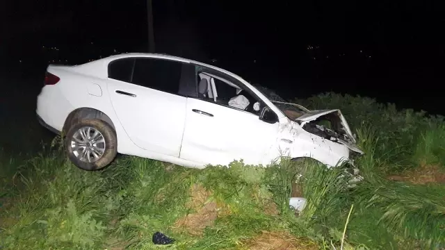 Bozdoğan'da otomobil şarampole devrildi: 1 ağır yaralı Bozdoğan'da otomobil şarampole devrildi: 1 ağır yaralı