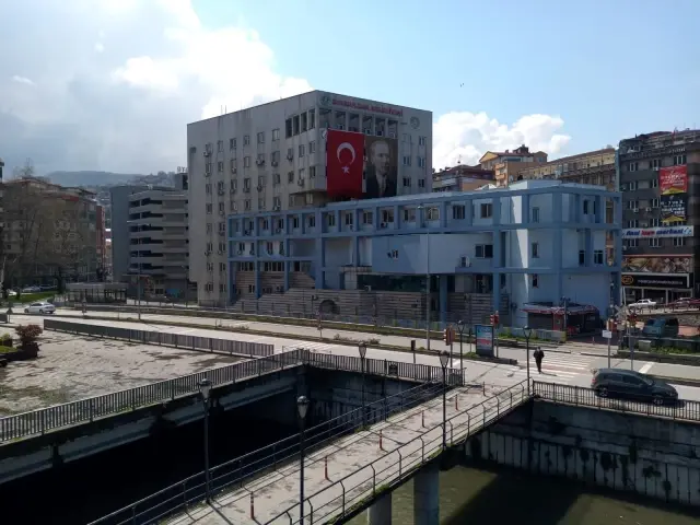 Cadde ve sokaklar boş kaldı Cadde ve sokaklar boş kaldı