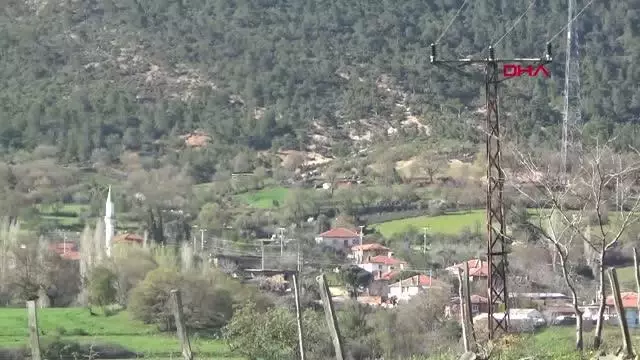 ÇANAKKALE BAYRAMİÇ'TE 1 KÖY KARANTİNAYA ALINDI ÇANAKKALE BAYRAMİÇ'TE 1 KÖY KARANTİNAYA ALINDI