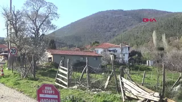 ÇANAKKALE BAYRAMİÇ'TE 1 KÖY KARANTİNAYA ALINDI ÇANAKKALE BAYRAMİÇ'TE 1 KÖY KARANTİNAYA ALINDI