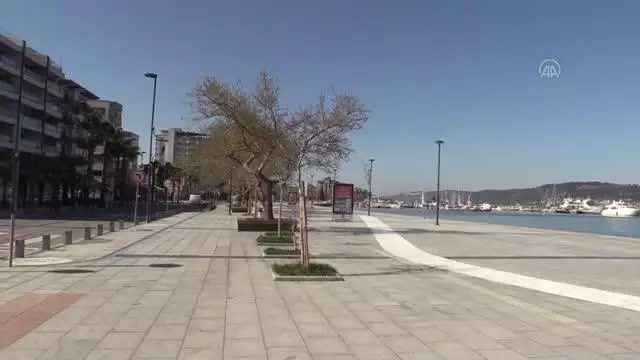 ÇANAKKALE - Sokağa çıkma kısıtlamasına riayet ediliyor ÇANAKKALE - Sokağa çıkma kısıtlamasına riayet ediliyor