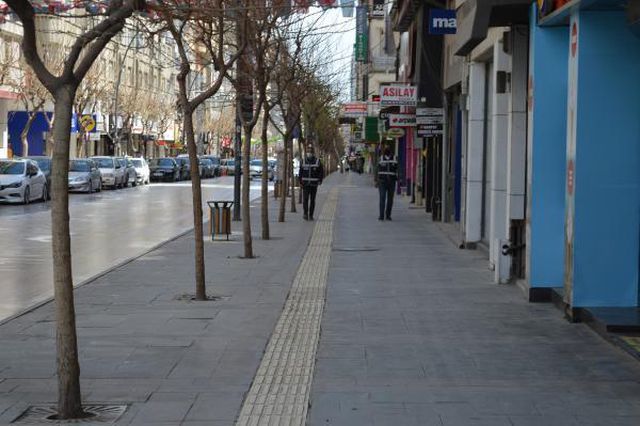 Elazığ'da kısıtlama sessizliği Elazığ'da kısıtlama sessizliği