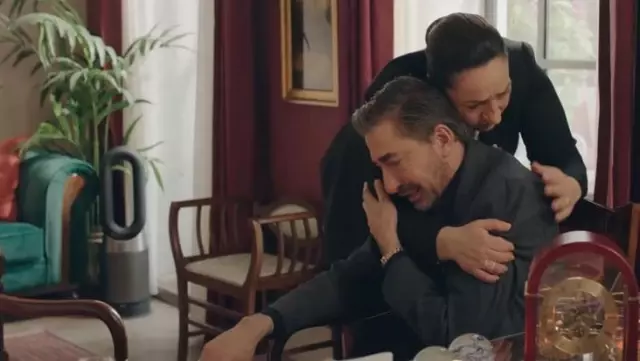 Erkan Petekkaya, Kırmızı Oda dizisindeki performansıyla alkış topladı Erkan Petekkaya, Kırmızı Oda dizisindeki performansıyla alkış topladı