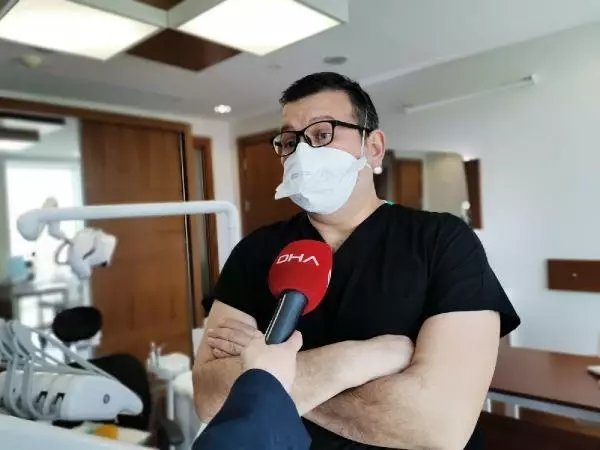 ANKARA 'GARGARA İLE COVİD-19'UN AKCİĞERE İNİŞİNİ DURDURABİLİRİZ' ANKARA 'GARGARA İLE COVİD-19'UN AKCİĞERE İNİŞİNİ DURDURABİLİRİZ'