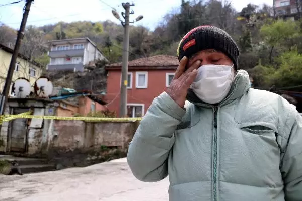 ZONGULDAK HEYELAN SONRASI MÜHÜRLENEN EVLERDE YAŞAYAN AİLELERE 2 AY ÖNCE BOŞALTILMASI İÇİN TEBLİGAT GİTMİŞ ZONGULDAK HEYELAN SONRASI MÜHÜRLENEN EVLERDE YAŞAYAN AİLELERE 2 AY ÖNCE BOŞALTILMASI İÇİN TEBLİGAT GİTMİŞ