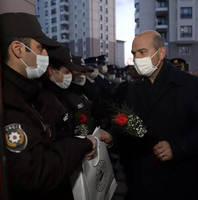 Son dakika haberleri... Bakan Soylu 10 Nisan Polis Günü'nde Şehit Behram Aktaşlı Polis Merkezi Amirliğini ziyaret etti Son dakika haberleri... Bakan Soylu 10 Nisan Polis Günü'nde Şehit Behram Aktaşlı Polis Merkezi Amirliğini ziyaret etti