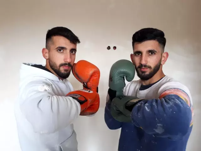 İkiz milli sporcular sabah inşaatta, akşam antrenmanda İkiz milli sporcular sabah inşaatta, akşam antrenmanda