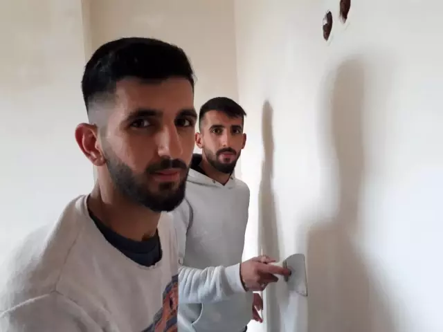 İkiz milli sporcular sabah inşaatta, akşam antrenmanda İkiz milli sporcular sabah inşaatta, akşam antrenmanda