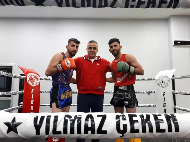 İkiz milli sporcular sabah inşaatta, akşam antrenmanda İkiz milli sporcular sabah inşaatta, akşam antrenmanda