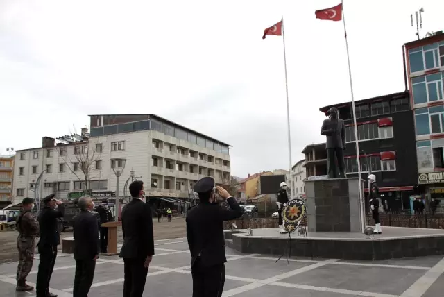 Diyarbakır'da Polis Haftası kutlandı Diyarbakır'da Polis Haftası kutlandı