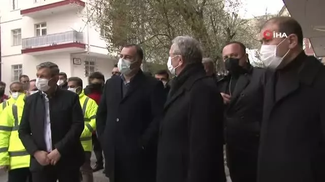 Mansur Yavaş'tan Çankaya'da istinat duvarı yıkılan bina hakkında açıklamalar Mansur Yavaş'tan Çankaya'da istinat duvarı yıkılan bina hakkında açıklamalar