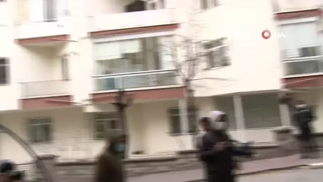 Mansur Yavaş'tan Çankaya'da istinat duvarı yıkılan bina hakkında açıklamalar Mansur Yavaş'tan Çankaya'da istinat duvarı yıkılan bina hakkında açıklamalar
