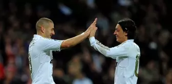 Medya: Mesut'un Benzema paylaşımını, F.Bahçeli taraftarlar çok farklı yorumladı: Fener'e geliyor Medya: Mesut'un Benzema paylaşımını, F.Bahçeli taraftarlar çok farklı yorumladı: Fener'e geliyor