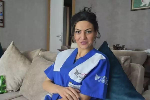 Sokak köpeği arka ayakları bağlı halde ölü bulundu