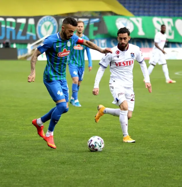 Süper Lig: Çaykur Rizespor: 0 Trabzonspor: 0 (İlk yarı) Süper Lig: Çaykur Rizespor: 0 Trabzonspor: 0 (İlk yarı)