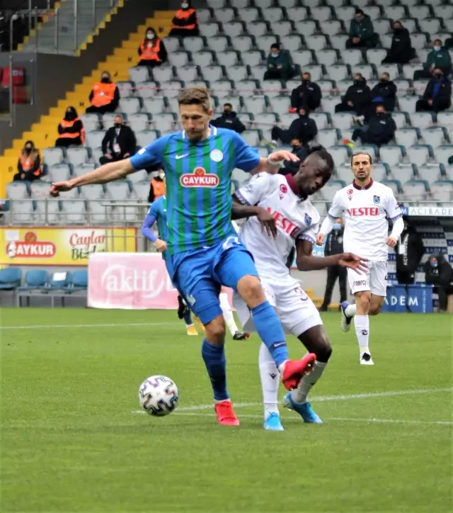 Süper Lig: Çaykur Rizespor: 0 Trabzonspor: 0 (İlk yarı) Süper Lig: Çaykur Rizespor: 0 Trabzonspor: 0 (İlk yarı)
